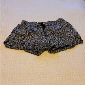 Madewell Blue and White Patterned Women Shorts